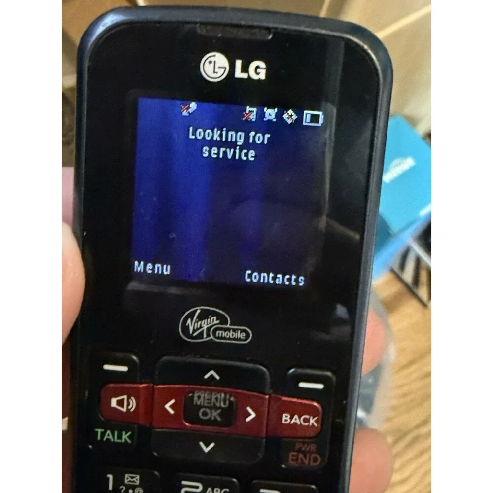 LG 101 / VM101 - Black and Silver ( Virgin Mobile ) Rare Cellular Phone -working